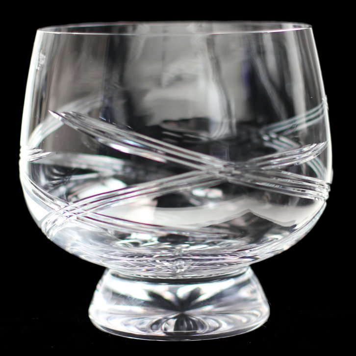 Celebration 18cm Plinth Bowl