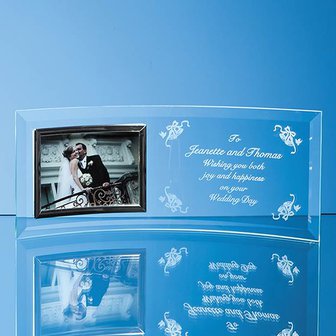 Bevelled Glass Crescent Frame for 7inchinch x 5inchinch Landscape Photo